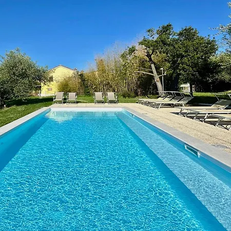 The Girasole In Historic With Pool In Guest house